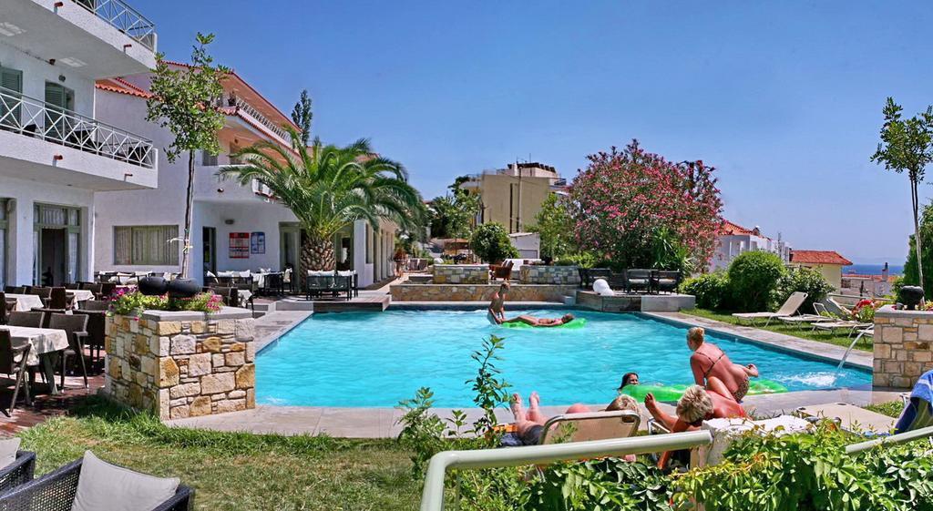 Sandy Bay Hotel Пломарион Экстерьер фото