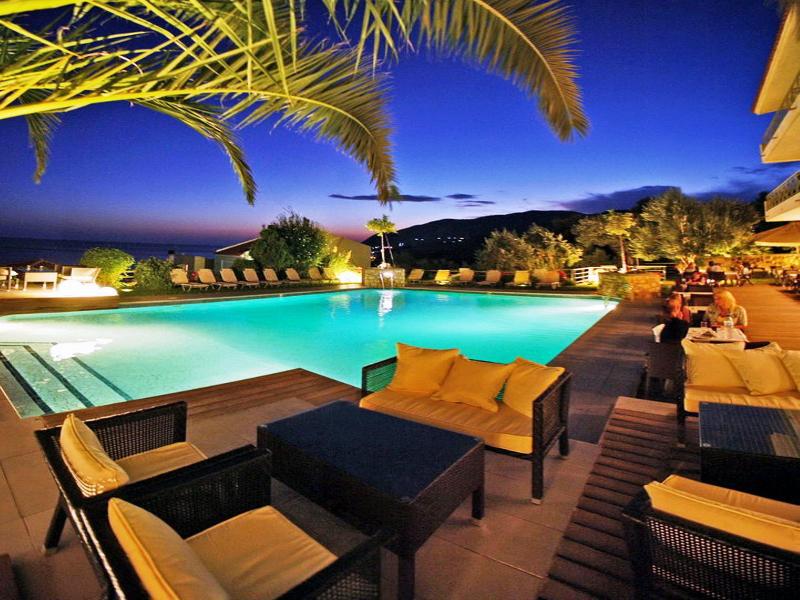 Sandy Bay Hotel Пломарион Экстерьер фото