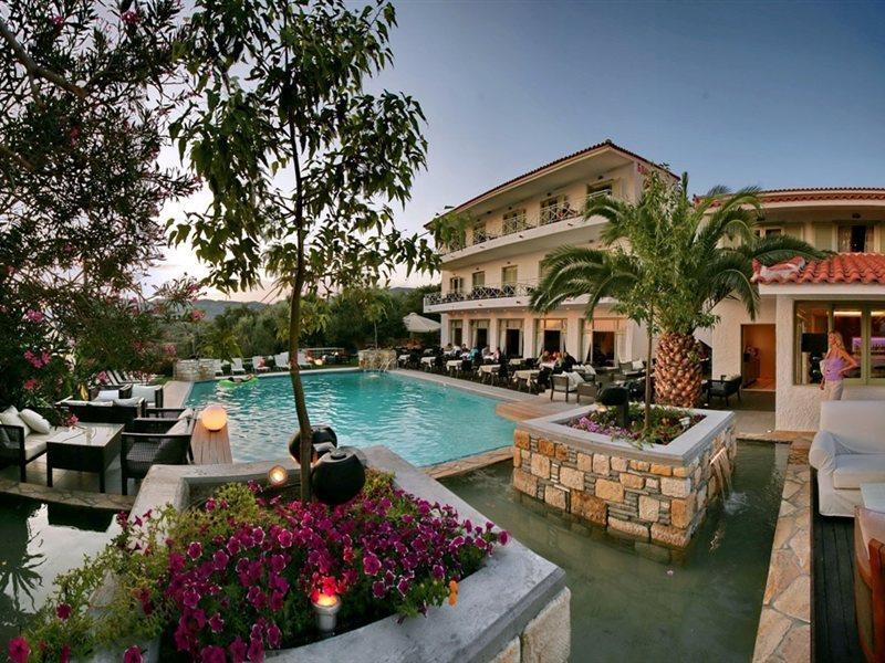 Sandy Bay Hotel Пломарион Экстерьер фото