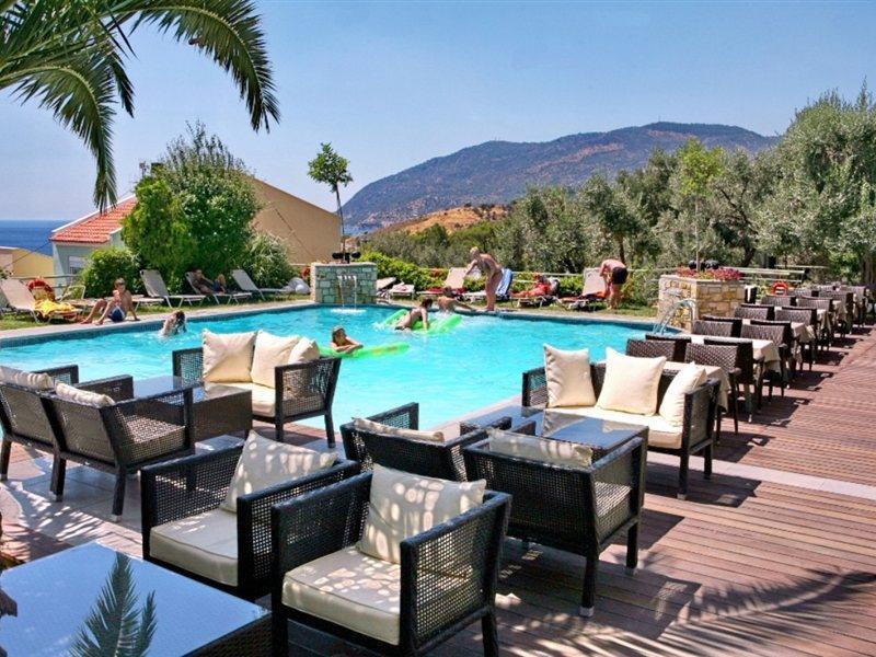 Sandy Bay Hotel Пломарион Экстерьер фото