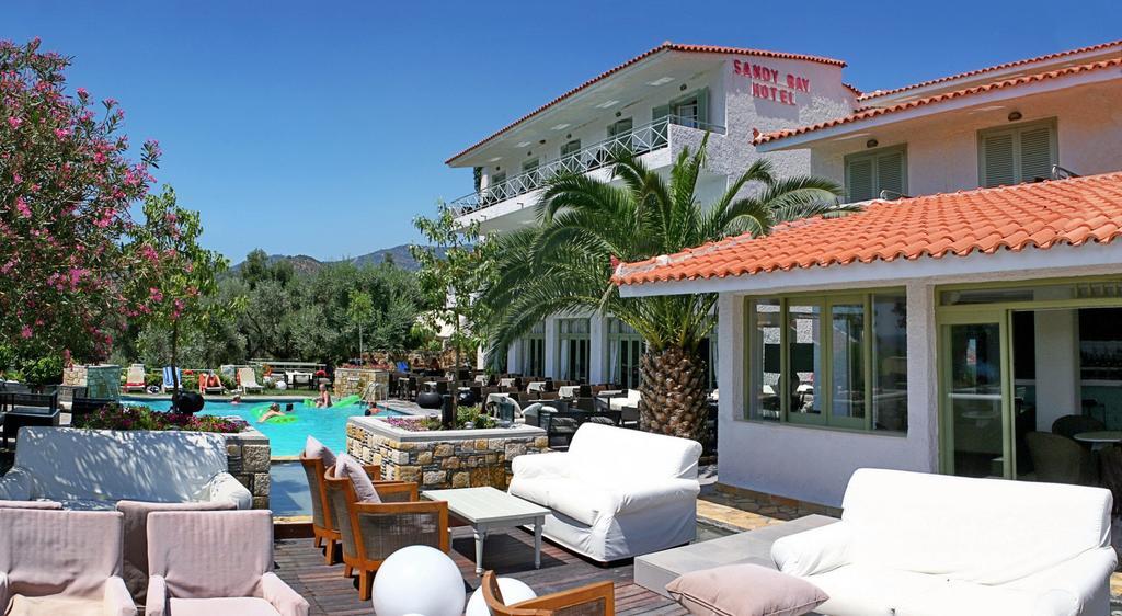 Sandy Bay Hotel Пломарион Экстерьер фото
