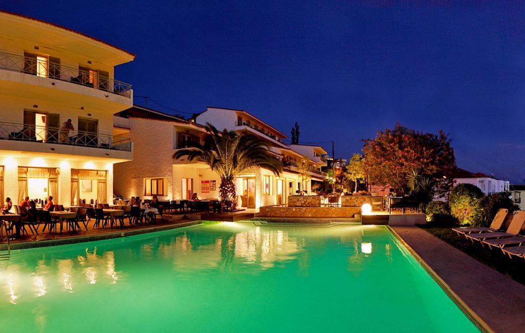 Sandy Bay Hotel Пломарион Экстерьер фото