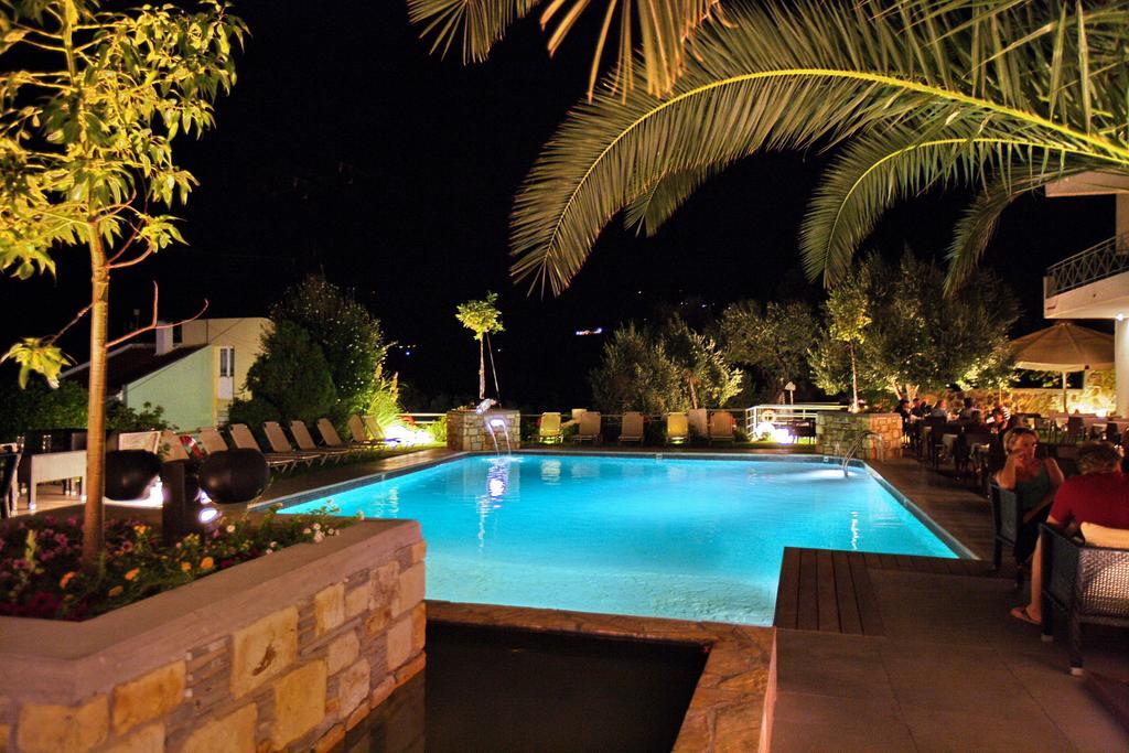 Sandy Bay Hotel Пломарион Экстерьер фото